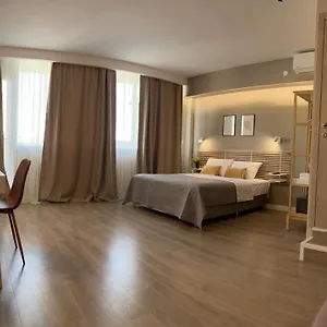 επισκεφθείτε το ξενοδοχείο