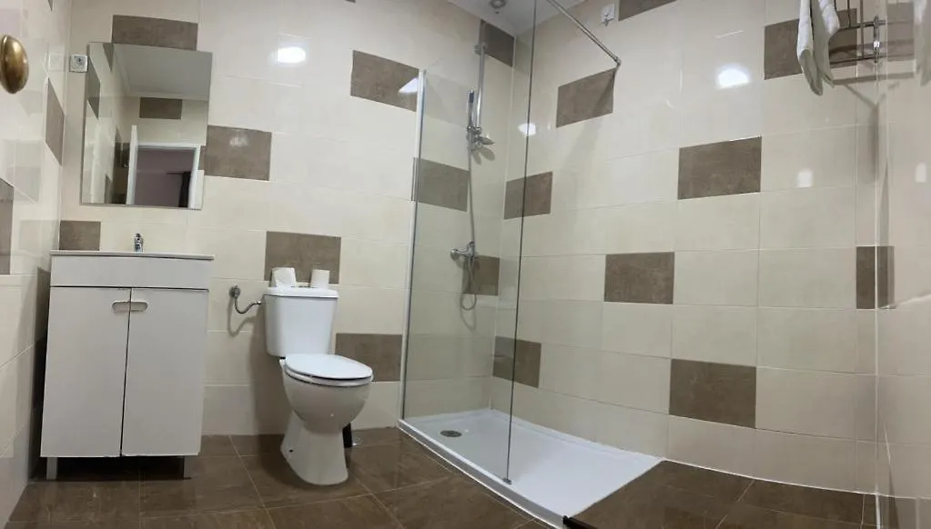 Hotel Pensao Nova Goa Lisbona Affittacamere