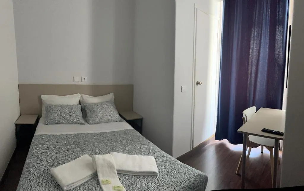 Hotel Pensao Nova Goa Lisbona Affittacamere